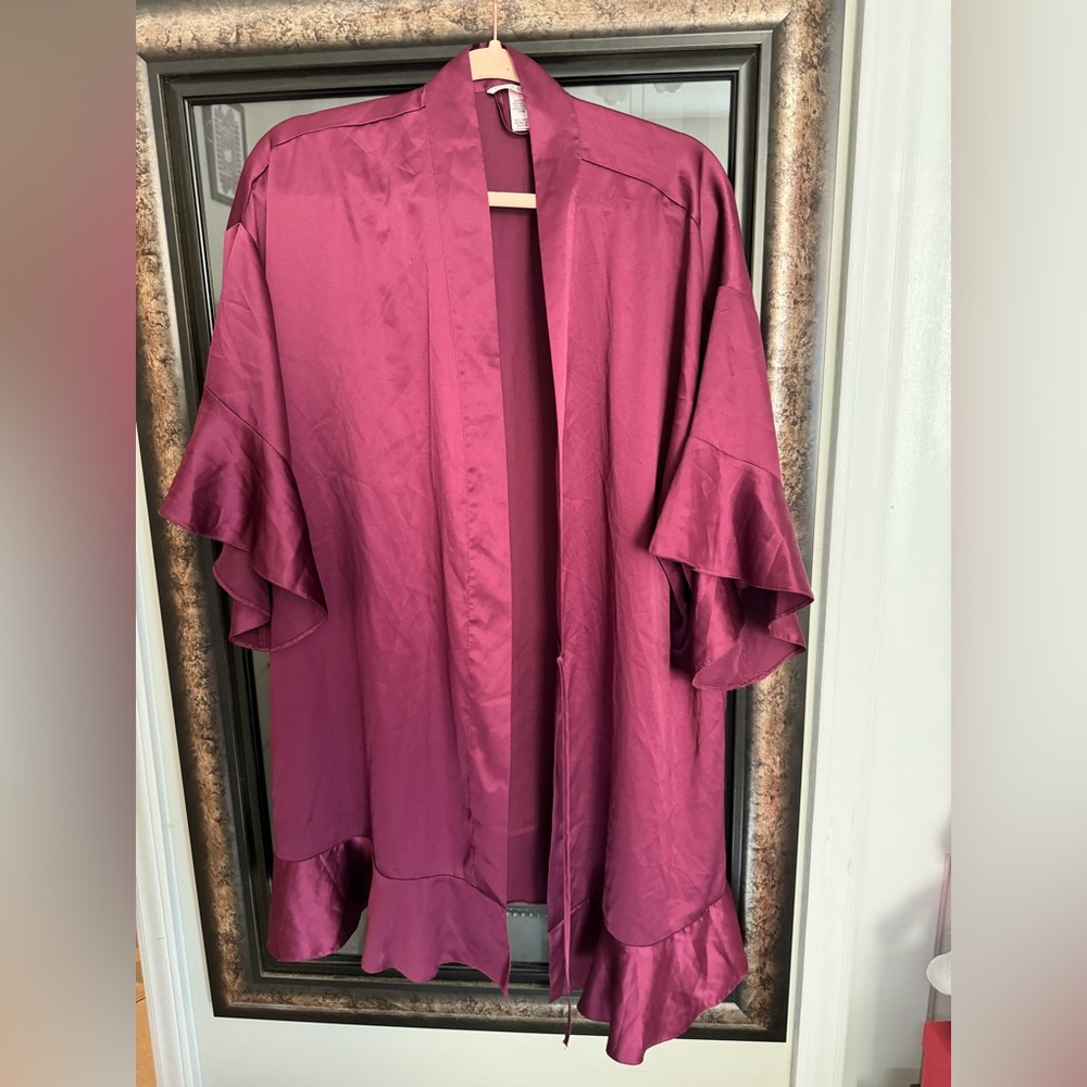 Victoria secret robe size M/L In excellent condition. - Picture 8 of 8